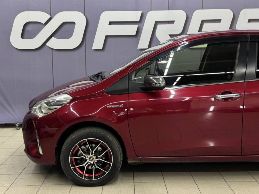 Toyota Vitz III (XP130) Рестайлинг Благовещенск  - изображение 16