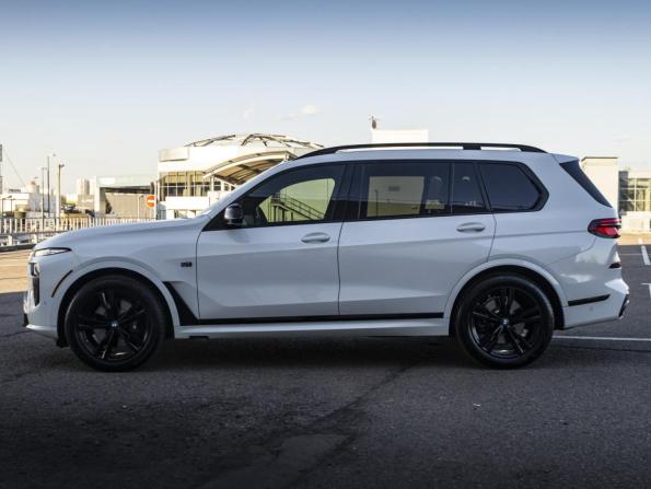 BMW X7 I (G07) Рестайлинг с пробегом 2022 года, цена 10 886 150 рублей, 48001 км, внедорожник, Автокод Объявления