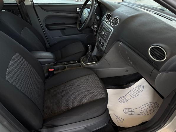 Ford Focus II с пробегом 2005 года, цена 379 000 рублей, 208089 км, седан, Автокод Объявления