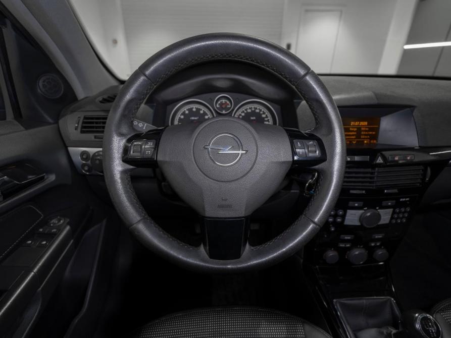 Opel Astra H Рестайлинг Москва  - изображение 10