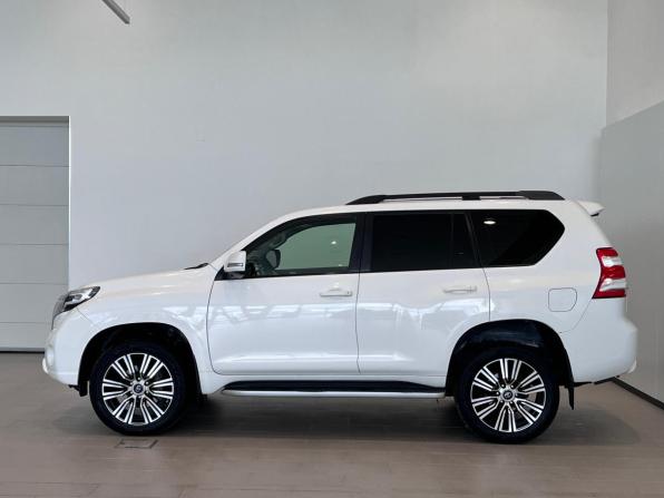 Toyota Land Cruiser Prado 150 Series Рестайлинг 1 с пробегом 2014 года, цена 3 199 000 рублей, 250008 км, внедорожник, Автокод Объявления
