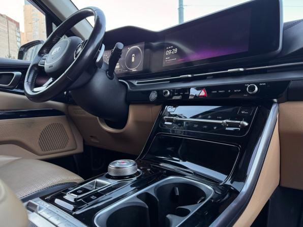Kia Carnival IV с пробегом 2020 года, цена 3 600 000 рублей, 105000 км, минивэн, Автокод Объявления