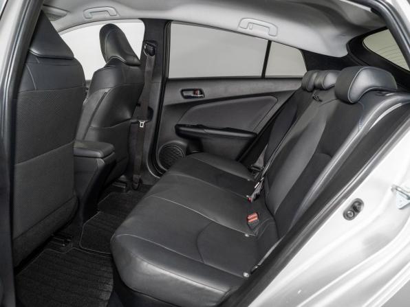 Toyota Prius IV (XW50) с пробегом 2016 года, цена 1 449 500 рублей, 113158 км, лифтбек, Автокод Объявления