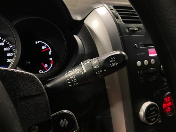 Suzuki Grand Vitara II Рестайлинг с пробегом 2011 года, цена 1 299 000 рублей, 106936 км, внедорожник, Автокод Объявления