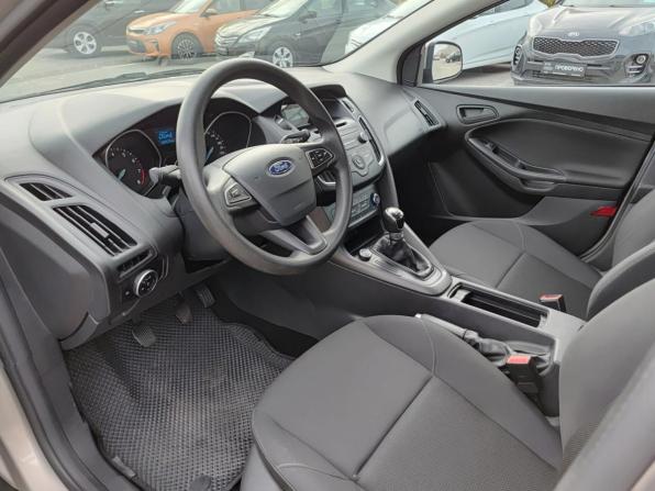 Ford Focus III Рестайлинг с пробегом 2017 года, цена 990 000 рублей, 109176 км, хэтчбек, Автокод Объявления