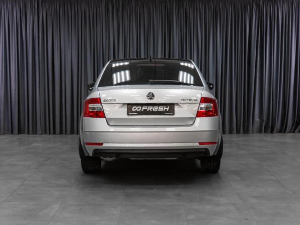 Skoda Octavia III (A7) Рестайлинг с пробегом 2019 года, цена 1 929 000 рублей, 88442 км, лифтбек, Автокод Объявления