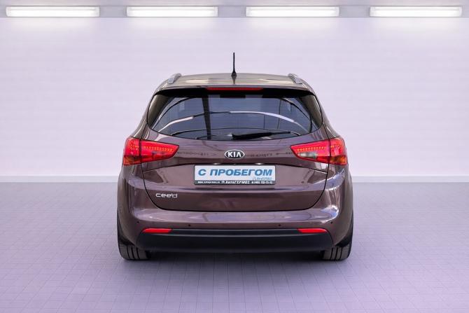 Kia Ceed II с пробегом 2014 года, цена 905 000 рублей, 286401 км, универсал, Автокод Объявления