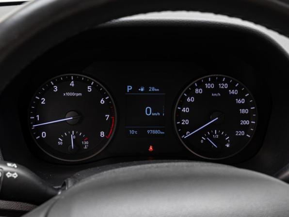 Hyundai Solaris II с пробегом 2017 года, цена 1 428 000 рублей, 97880 км, седан, Автокод Объявления