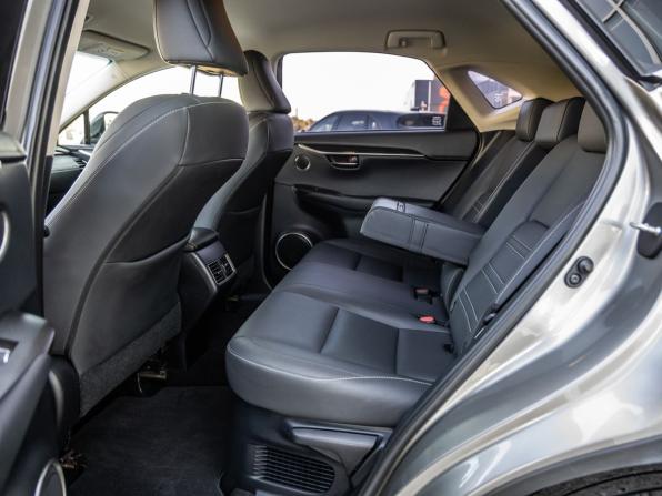 Lexus NX I Рестайлинг с пробегом 2018 года, цена 3 265 000 рублей, 82991 км, внедорожник, Автокод Объявления