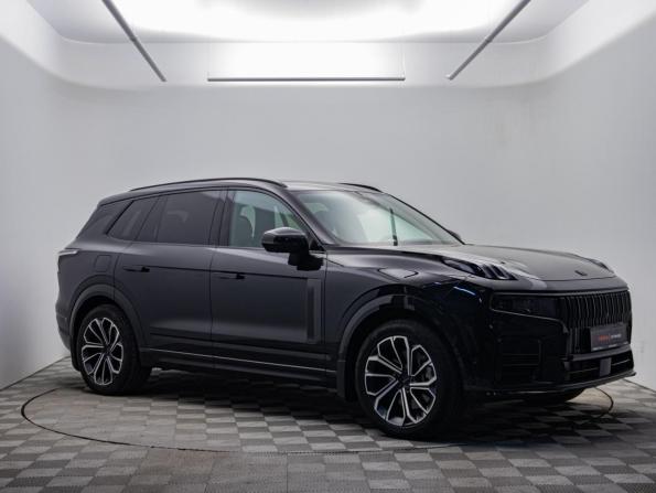 Lynk &amp; Co 09 с пробегом 2022 года, цена 4 500 000 рублей, 32000 км, внедорожник, Автокод Объявления