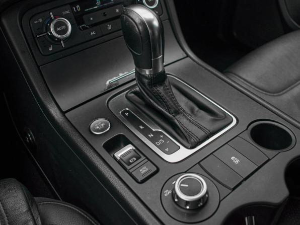 Volkswagen Touareg II с пробегом 2014 года, цена 2 475 000 рублей, 158447 км, внедорожник, Автокод Объявления