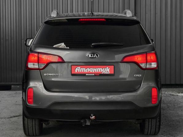 Kia Sorento II Рестайлинг с пробегом 2013 года, цена 1 700 000 рублей, 274090 км, внедорожник, Автокод Объявления
