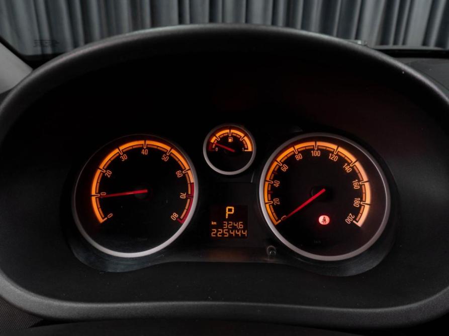 Opel Corsa D Рестайлинг II Тюмень  - изображение 12