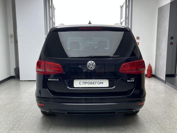 Volkswagen Sharan II Рестайлинг с пробегом 2015 года, цена 1 330 000 рублей, 117361 км, минивэн, Автокод Объявления