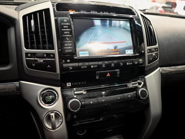 Toyota Land Cruiser 200 Series Рестайлинг 1 с пробегом 2014 года, цена 3 860 000 рублей, 283888 км, внедорожник, Автокод Объявления