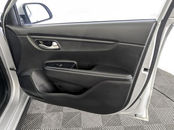 Kia Rio IV с пробегом 2019 года, цена 1 275 000 рублей, 203797 км, хэтчбек, Автокод Объявления