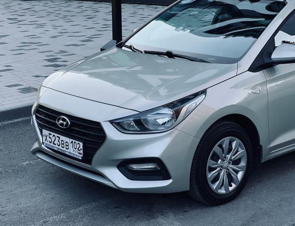 Hyundai Solaris II с пробегом 2018 года, цена 1 150 000 рублей, 92095 км, седан, Автокод Объявления