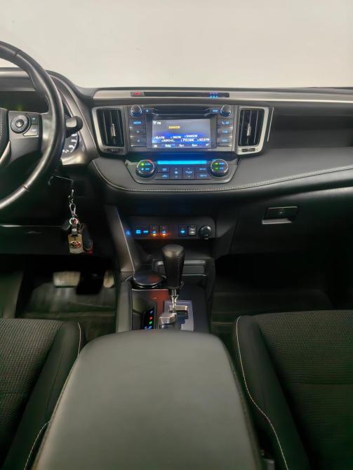 Toyota RAV4 IV (XA40) Рестайлинг Москва  - изображение 12