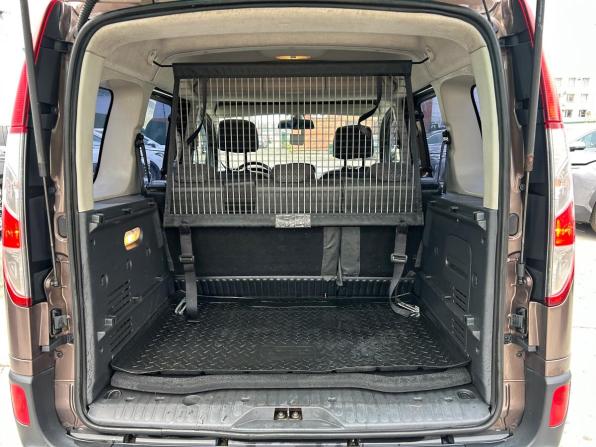 Renault Kangoo II Рестайлинг с пробегом 2014 года, цена 899 000 рублей, 195254 км, минивэн, Автокод Объявления