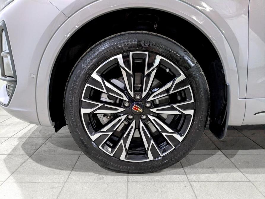 Hongqi HS5 I Рестайлинг Москва  - изображение 17
