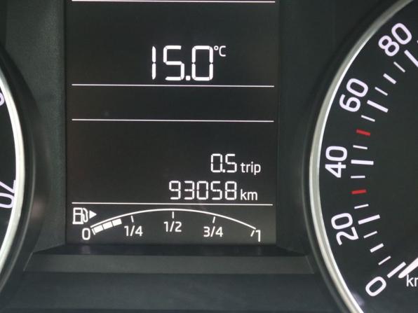 Skoda Rapid I с пробегом 2015 года, цена 1 019 000 рублей, 93000 км, лифтбек, Автокод Объявления