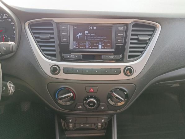 Hyundai Solaris II с пробегом 2018 года, цена 1 249 000 рублей, 107280 км, седан, Автокод Объявления