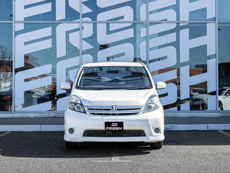 Toyota ISis I Рестайлинг Краснодар  - изображение 3
