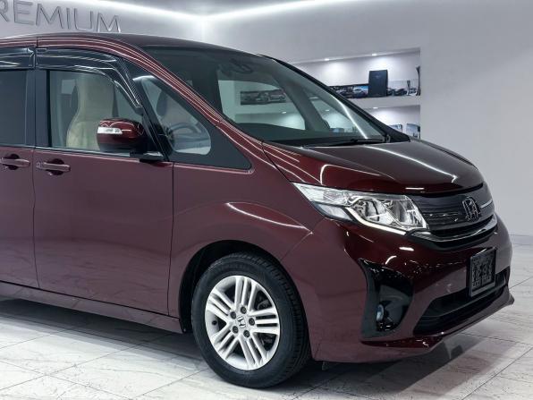 Honda Stepwgn IV Рестайлинг с пробегом 2015 года, цена 2 400 000 рублей, 111100 км, минивэн, Автокод Объявления