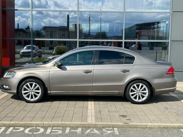 Volkswagen Passat B7 с пробегом 2011 года, цена 950 000 рублей, 187613 км, седан, Автокод Объявления