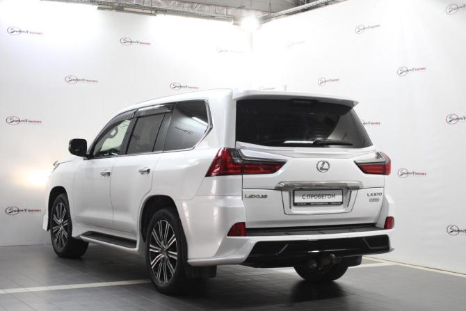 Lexus LX III Рестайлинг 2 с пробегом 2019 года, цена 9 200 000 рублей, 128887 км, внедорожник, Автокод Объявления