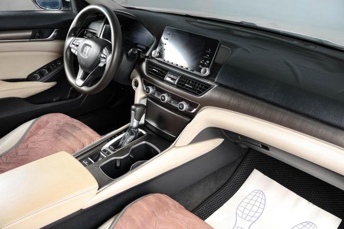 Honda Accord X с пробегом 2019 года, цена 1 899 000 рублей, 230000 км, седан, Автокод Объявления