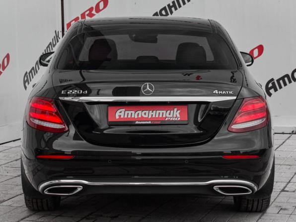 Mercedes-Benz E-Класс V (W213 S213 C238) с пробегом 2017 года, цена 3 025 000 рублей, 169556 км, седан, Автокод Объявления