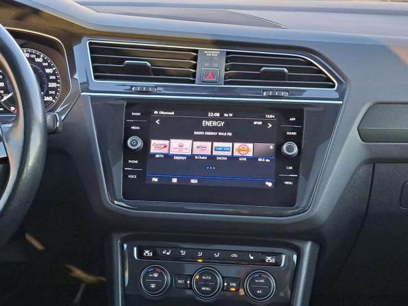Volkswagen Tiguan II с пробегом 2018 года, цена 2 990 000 рублей, 90799 км, внедорожник, Автокод Объявления