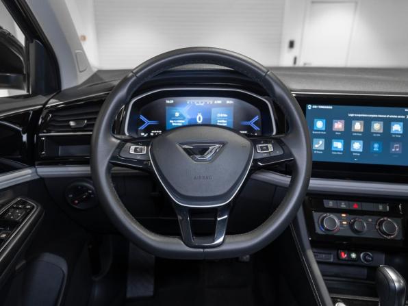 Jetta VS7 I Рестайлинг 1 с пробегом 2023 года, цена 2 195 000 рублей, 7637 км, внедорожник, Автокод Объявления