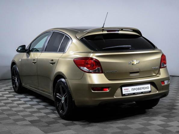 Chevrolet Cruze I Рестайлинг с пробегом 2013 года, цена 900 000 рублей, 80992 км, хэтчбек, Автокод Объявления