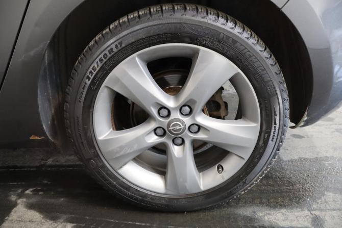 Opel Astra J с пробегом 2010 года, цена 539 000 рублей, 197000 км, хэтчбек, Автокод Объявления
