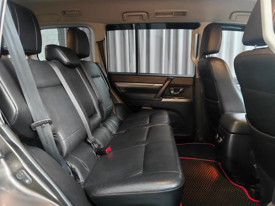 Mitsubishi Pajero IV Рестайлинг 1 Москва  - изображение 10