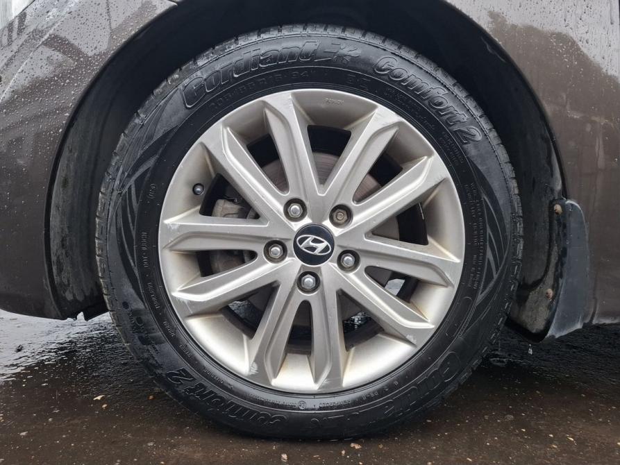 Hyundai Elantra V (MD) Рестайлинг Москва  - изображение 9