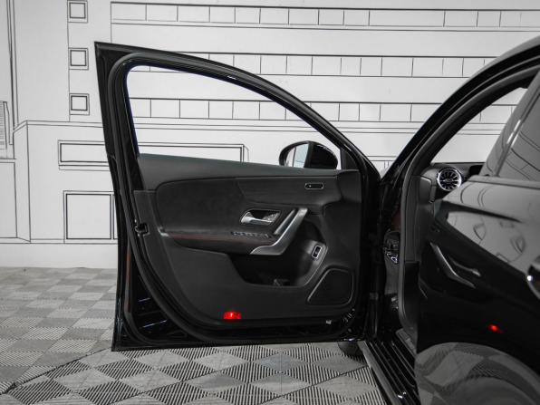 Mercedes-Benz A-Класс IV (W177) с пробегом 2022 года, цена 3 099 000 рублей, 37174 км, седан, Автокод Объявления