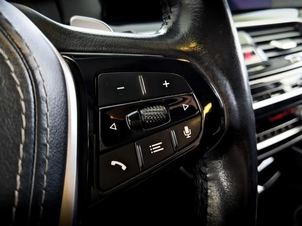 BMW 5 серии VII (G30/G31/G38) с пробегом 2019 года, цена 2 950 000 рублей, 158137 км, седан, Автокод Объявления
