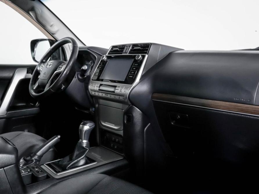 Toyota Land Cruiser Prado 150 Series Рестайлинг 2 Москва  - изображение 9