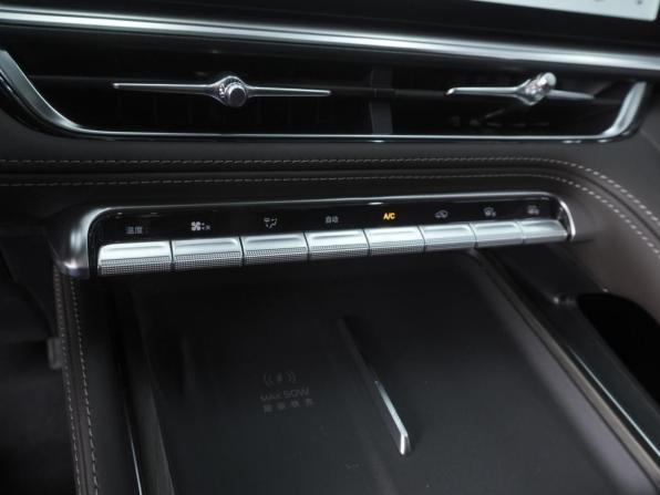 Geely Monjaro I Рестайлинг 2 с пробегом 2026 года, цена 4 570 000 рублей, 123 км, внедорожник, Автокод Объявления