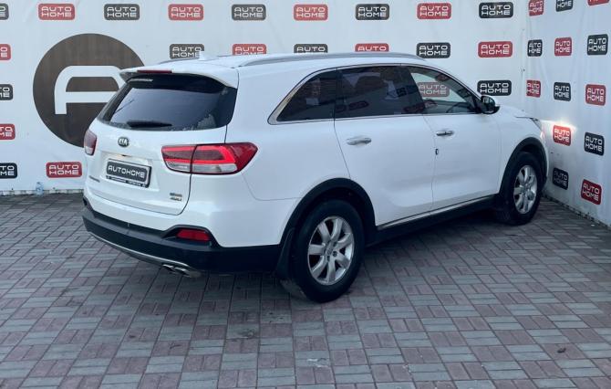 Kia Sorento II Рестайлинг с пробегом 2017 года, цена 2 270 000 рублей, 114000 км, внедорожник, Автокод Объявления