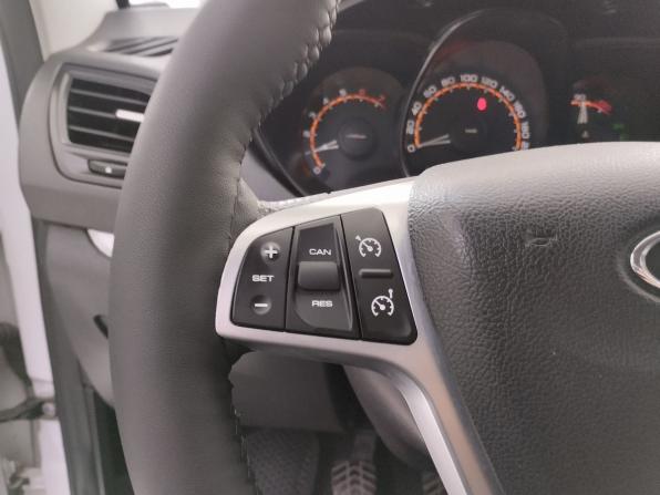 Lada (ВАЗ) Vesta I с пробегом 2019 года, цена 950 000 рублей, 98084 км, универсал, Автокод Объявления