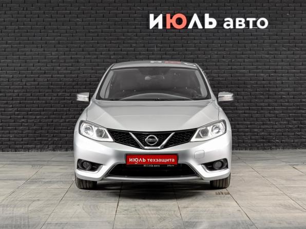 Nissan Tiida II с пробегом 2015 года, цена 1 100 000 рублей, 181593 км, хэтчбек, Автокод Объявления