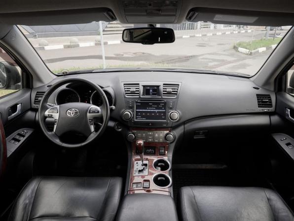 Toyota Highlander II (XU40) Рестайлинг с пробегом 2012 года, цена 1 887 000 рублей, 277905 км, внедорожник, Автокод Объявления