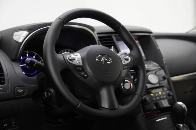 Infiniti QX70 с пробегом 2015 года, цена 1 459 000 рублей, 113757 км, внедорожник, Автокод Объявления