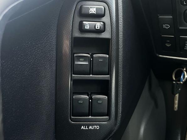 Toyota Land Cruiser Prado 150 Series с пробегом 2010 года, цена 1 850 000 рублей, 544724 км, внедорожник, Автокод Объявления