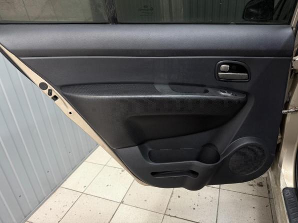 Kia Carens II (UN) с пробегом 2007 года, цена 619 000 рублей, 314838 км, минивэн, Автокод Объявления