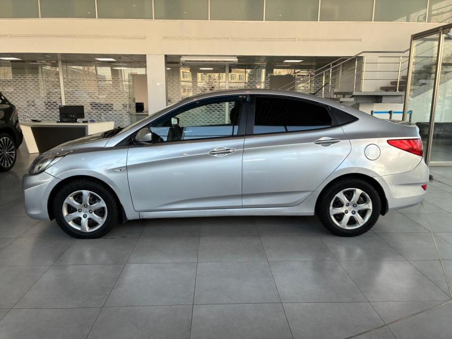 Hyundai Solaris I Новосибирск  - изображение 8